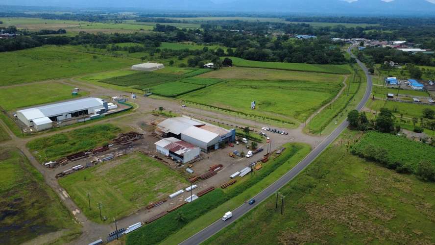 SE VENDE - Lote de 3000m2 - Frente a Calle Principal - Muelle San Carlos - Imagen 6