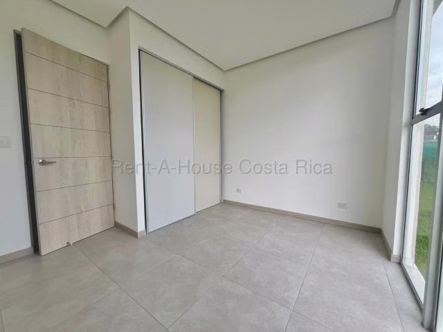 Alquiler de Apartamento en Santa Ana RZ - Imagen 7