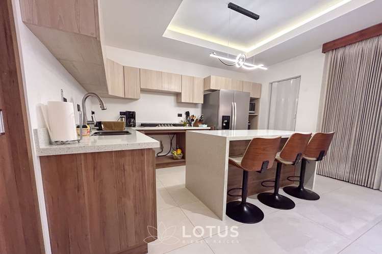 Casa en Venta en Condominio Avenida del Este, Curridabat — 5 hab., Cód. AJ076 - Imagen 5