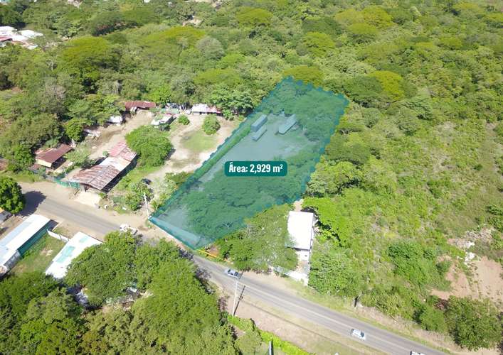 Lote comercial de 2.929 m² sobre la carretera principal Huacas–Playa Tamarindo. - Imagen 3