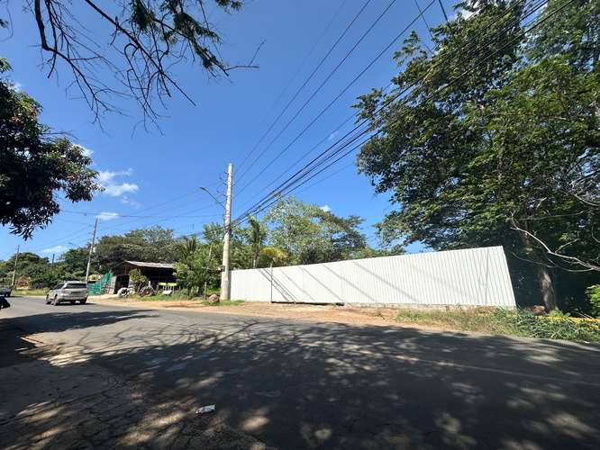 Lote comercial de 2.929 m² sobre la carretera principal Huacas–Playa Tamarindo. - Imagen 4