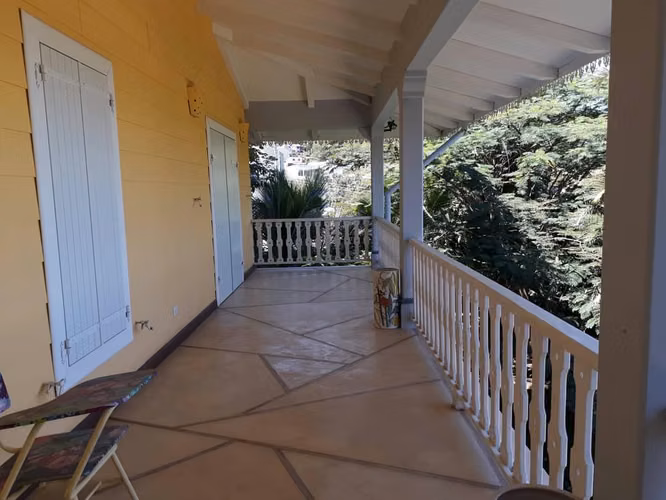 Propiedad única en venta en Río Oro, Santa Ana. Casa principal más 5 apartamentos. Área de terreno: 4.856 m2.  - Imagen 7