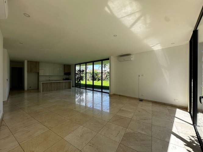 Valle del Sol | Una Planta | 625 m² | 3 Habitaciones + Sala de TV - Imagen 4