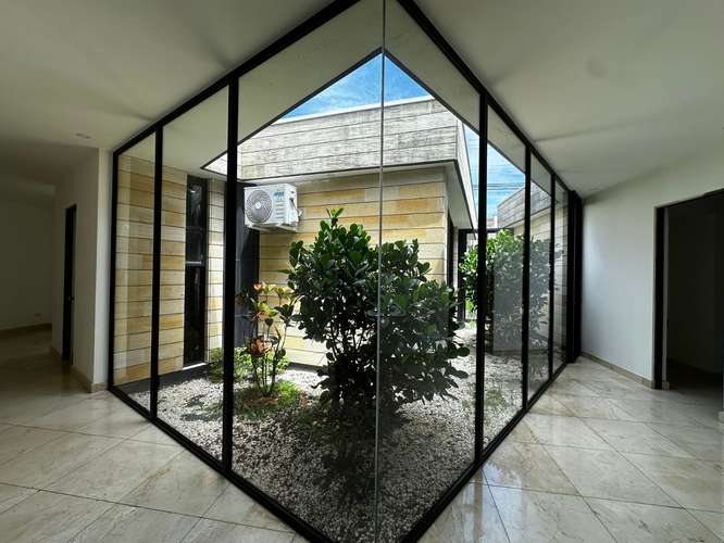 Valle del Sol | Una Planta | 625 m² | 3 Habitaciones + Sala de TV - Imagen 3