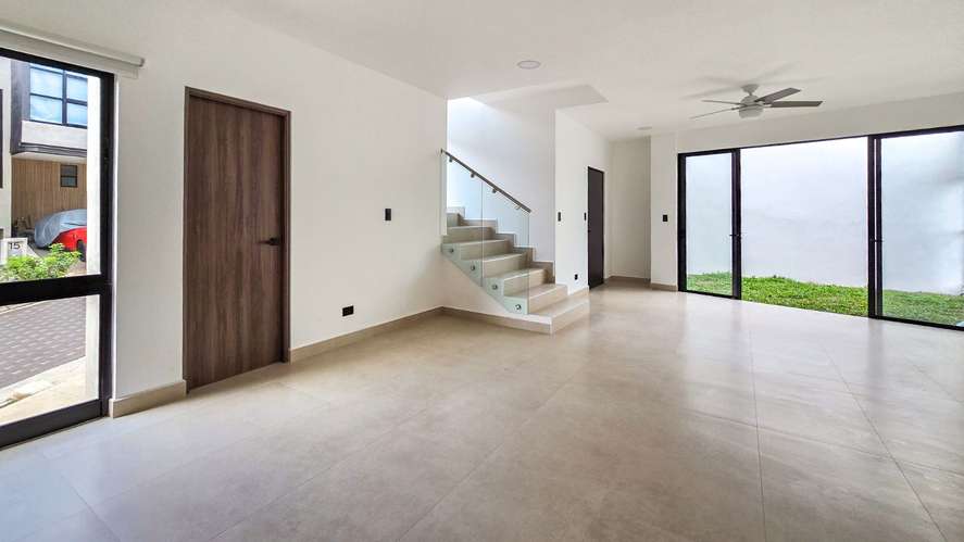 Alquiler de moderna casa nueva ubicada en Escazú - Imagen 5