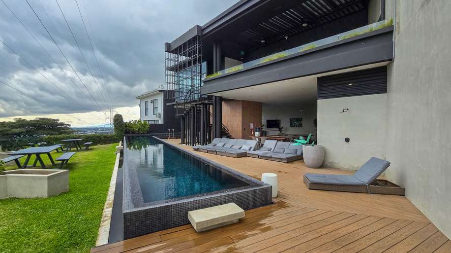 Alquiler de moderna casa nueva ubicada en Escazú - Imagen 12
