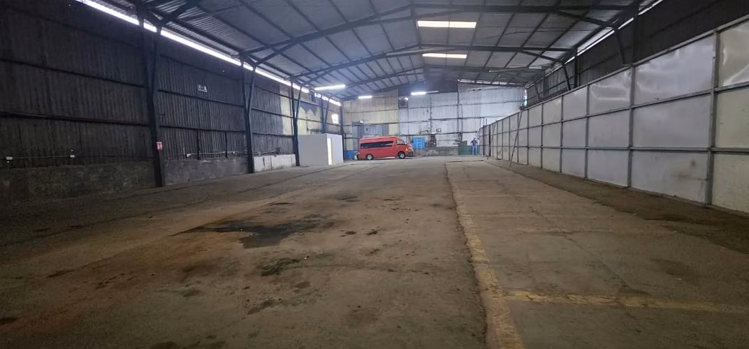 BODEGA EN ALQUILER DE 550 m² CONTIGUO A CERVECERÍA COSTA RICA
