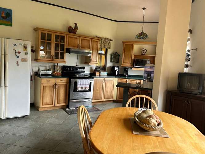 SE VENDE CASA INDEPENDIENTE CERCA DE LOMAS DEL ZURQUI - SAN ISIDRO - HEREDIA - Imagen 6