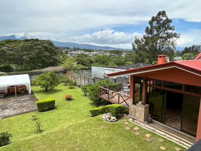 SE VENDE CASA INDEPENDIENTE CERCA DE LOMAS DEL ZURQUI - SAN ISIDRO - HEREDIA - Imagen 1