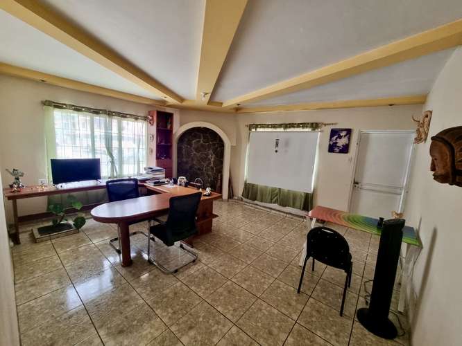 SE VENDE CASA ESQUINERA EN CORAZON DE JESUS - HEREDIA CENTRO - Imagen 2