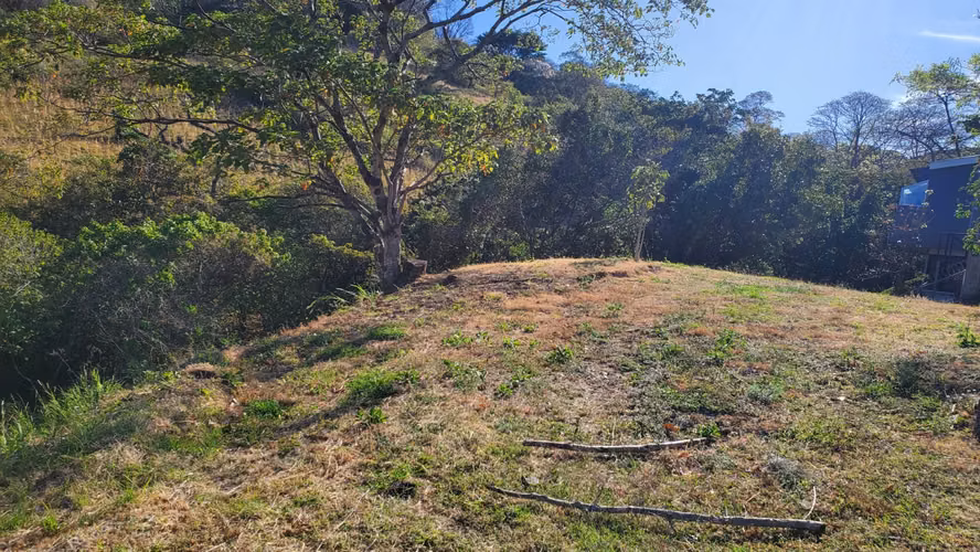LOTE EN VENTA – USO UNIFAMILIAR Y MUTIFAMILIAR 1.291 m². VISTA AL VALLE - Imagen 11