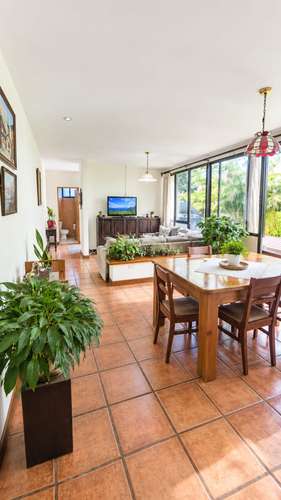 Casa en Curridabat/un piso-residencial-jardín grande - Imagen 1