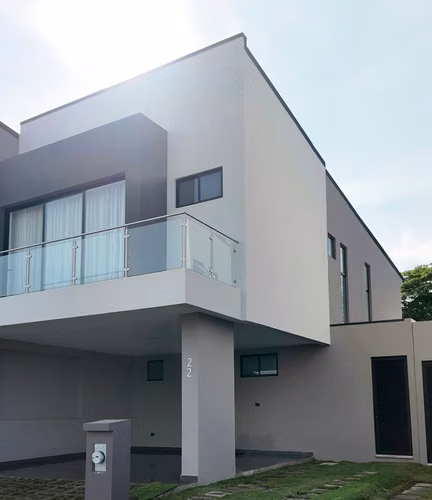 Casa 3 habitaciones Condominio Lindora Village · Santa Ana · 100 m² - Imagen 18
