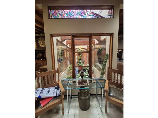 RESIDENCIA DE LUJO CON POTENCIAL COMERCIAL EN SANTO DOMINGO DE HEREDIA - Imagen 3