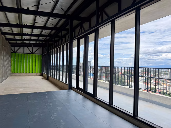 SE ALQUILAN OFICINAS PARA ESTRENAR - BARRIO DENT - SAN JOSE - Mínimo 500m2 - Imagen 3