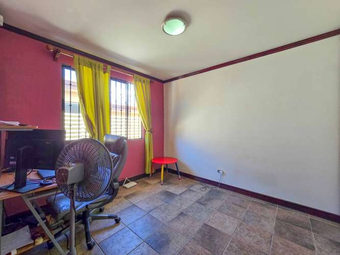 CONDOMINIO DE 3 HABIT. EN GUACHIPELIN ESCAZU - Imagen 13
