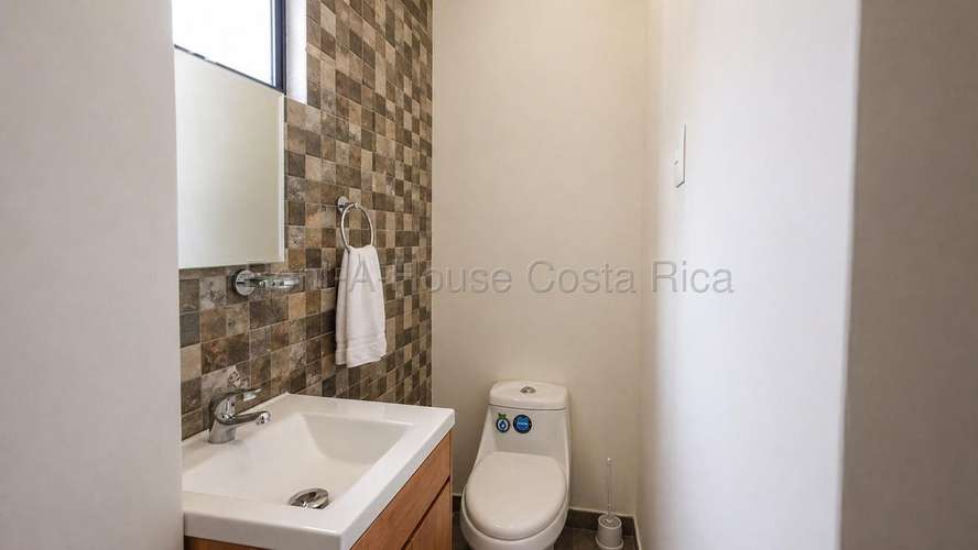 Alquiler de Apartamento AMUEBLADO en Barrio OTOYA, San José. 27-143 PISO 3 - Imagen 2