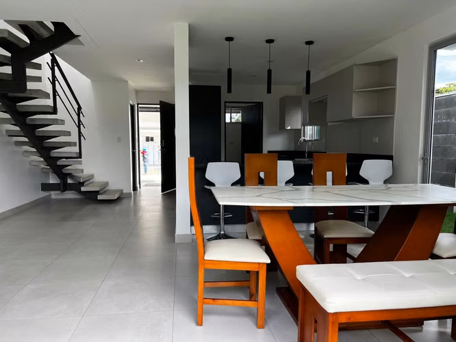PRECIOSA CASA CONTEMPORANEA EN CONDOMINIO, SOLO 5 CASAS  - Imagen 8