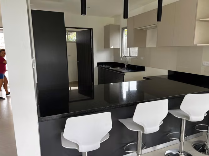 PRECIOSA CASA CONTEMPORANEA EN CONDOMINIO, SOLO 5 CASAS  - Imagen 9
