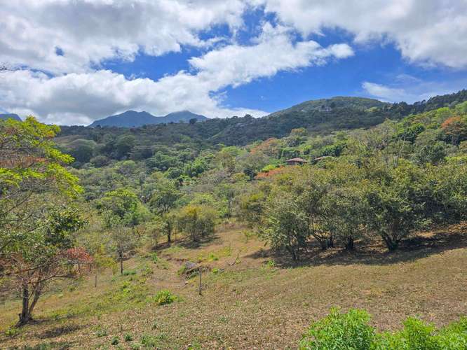 LOTE DE 1.489 M2 CON VISTA EN CONDOMINIO VISTA REAL SANTA ANA - Imagen 13