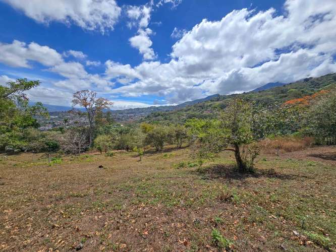 LOTE DE 1.489 M2 CON VISTA EN CONDOMINIO VISTA REAL SANTA ANA - Imagen 7