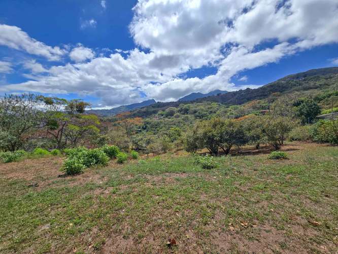 LOTE DE 1.489 M2 CON VISTA EN CONDOMINIO VISTA REAL SANTA ANA - Imagen 11
