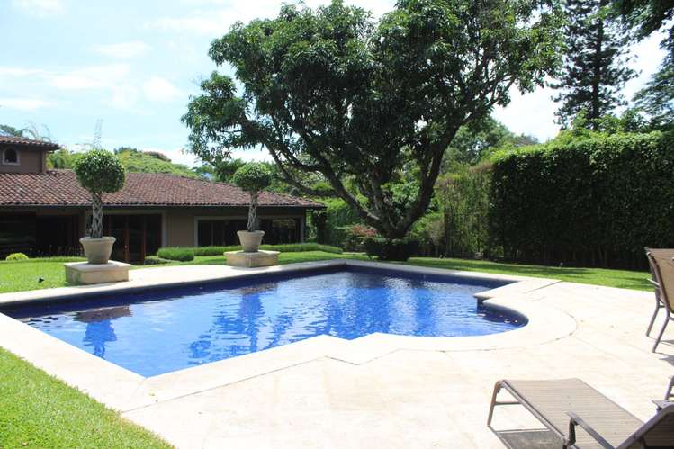 VENTA RESIDENCIA DE LUJO INDEPENDIENTE  JOYA ARQUITECTONICA EN ESCAZU UBICACION INMEJORABLE - Imagen 16