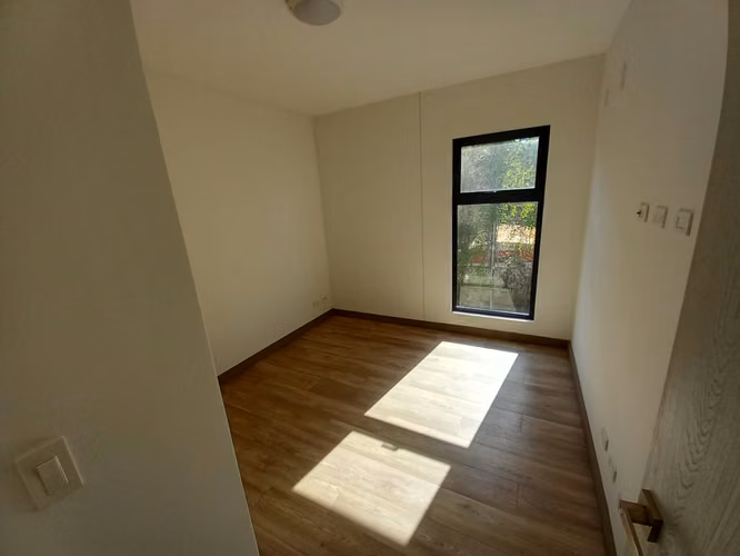 9 / Alquiler / Apartamento / Brasil Santa Ana / Condominio / Seguro - Imagen 2