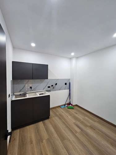 Propietario Vende Casa 100% Remodelada - Imagen 11