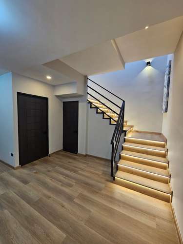 Propietario Vende Casa 100% Remodelada - Imagen 13