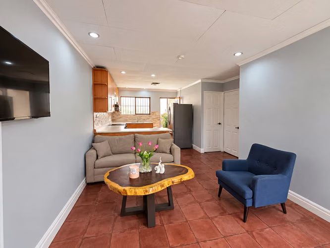 Venta. Oportunidad. Casa de 1 Nivel. Gravilias - Desamparados, San Jose - Imagen 8