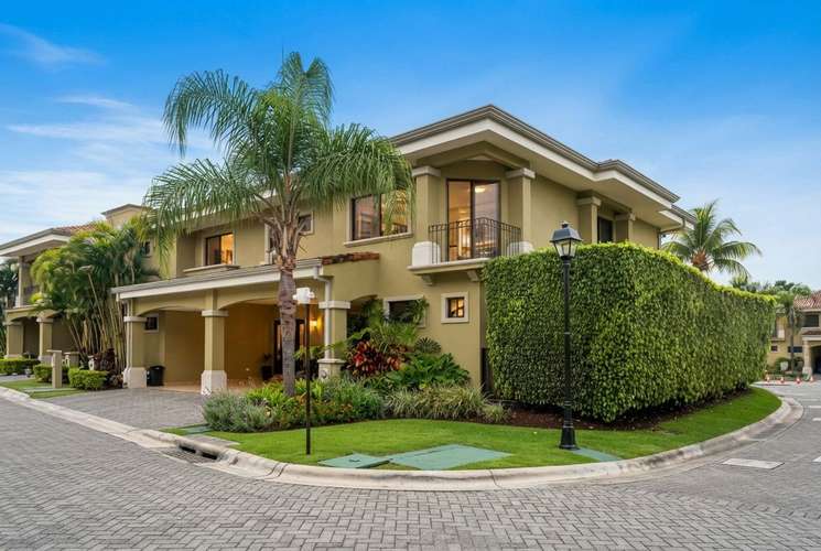 Casa Almería en Alquiler en Santa Ana