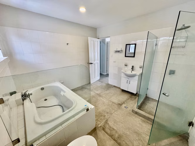 Alquiler Apartamento en Trejos Montealegre - Imagen 6