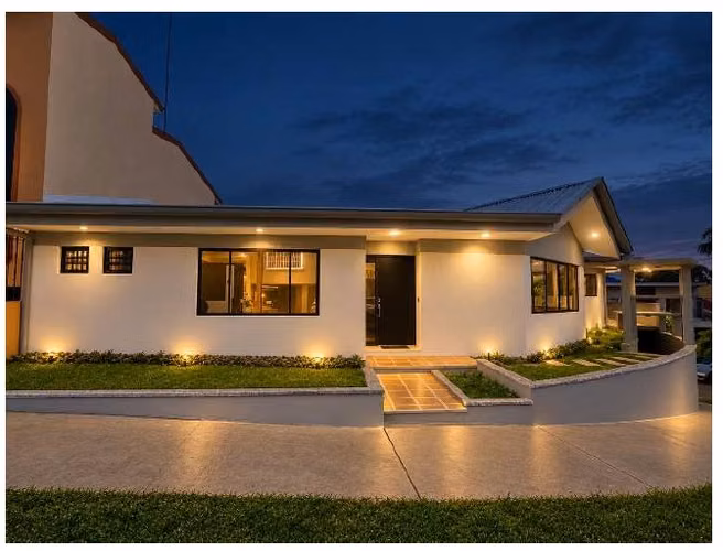 SE VENDE CASA Residencial Vía Diana, La Unión, Cartago