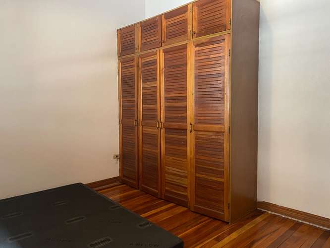 Alquiler casa independiente con amplio jardín GVO - Imagen 11