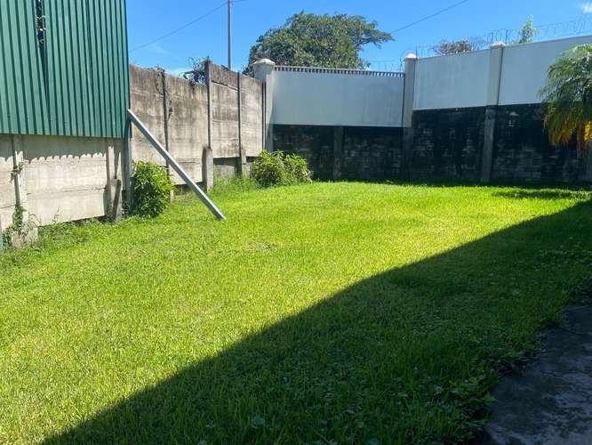 Alquiler casa independiente con amplio jardín GVO - Imagen 14