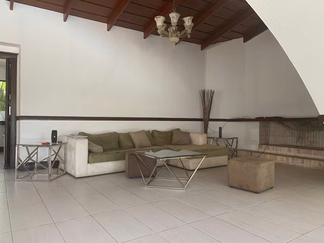 Casa en alquiler Guachipelin ESCAZU, 5 hab, piscina, jardines, 2174 m2 terreno, a minutos de Multiplaza. $4500 - Imagen 11