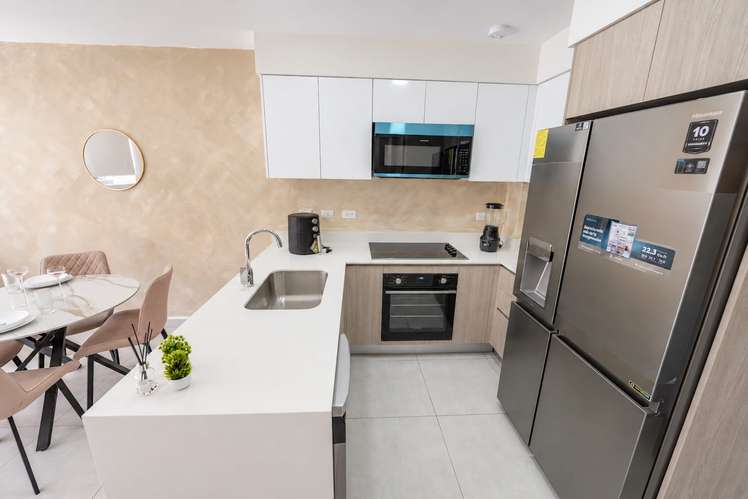 VENTA DE APARTAMENTO AMUEBLADO EN URUCA POINT, LA URUCA
