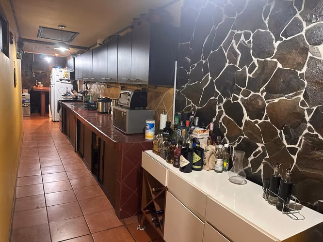 Casa + apartamento independiente en Calle Blancos | Rebajada a 90 millones | Se escuchan ofertas - Imagen 4