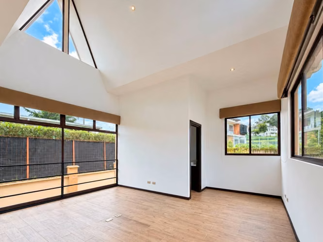 Casa en venta con vistas al bosque en San Ramón de Tres Ríos | 807 m² - Imagen 12