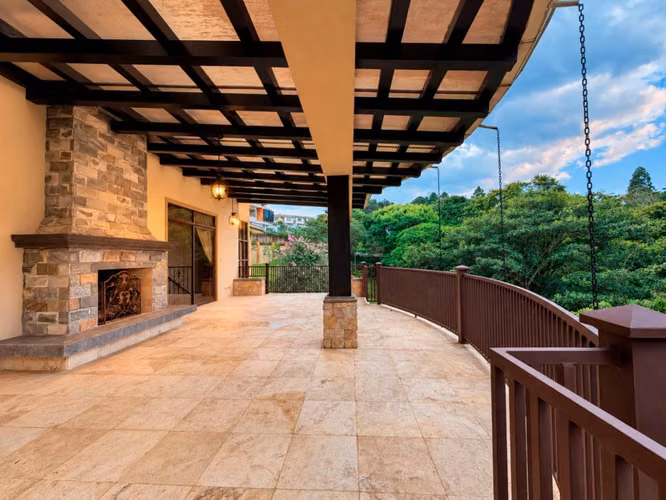 Casa en venta con vistas al bosque en San Ramón de Tres Ríos | 807 m² - Imagen 10