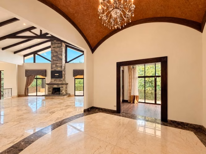 Casa en venta con vistas al bosque en San Ramón de Tres Ríos | 807 m² - Imagen 2