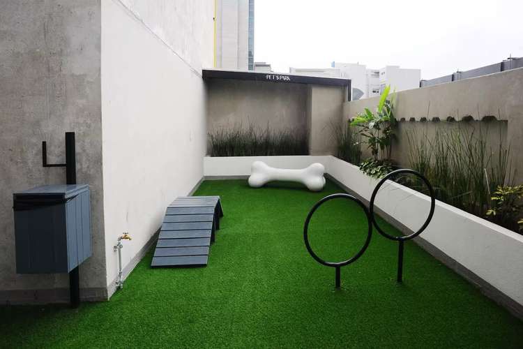 VENTA DE APARTAMENTO AMUEBLADO PARA INVERSIÓN DE 2 HABITACIONES CON PARQUEO - Imagen 14