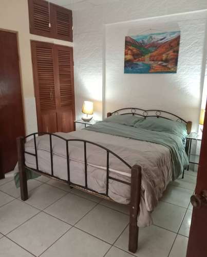 Apartamento amoblado en alquiler en el centro de Santa Ana - Imagen 4