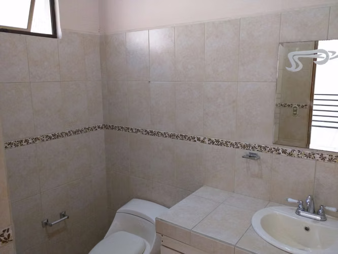 ALQUILO CASA LOMAS AYARCO SUR - Imagen 14