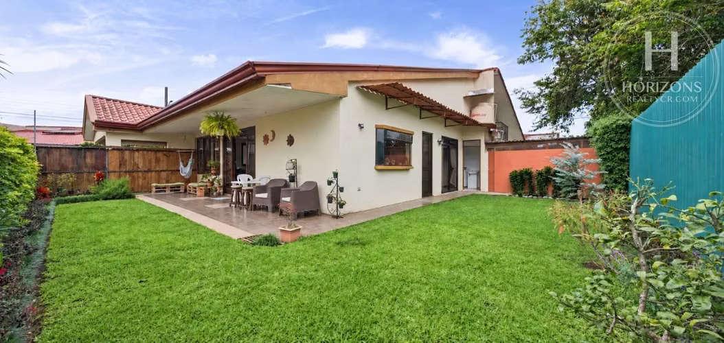 Se Vende Casa de Una Planta Condominio Bosque Verde Granadilla Curridabat 4 Habitaciones mas Patio Amplio en L NJA1466JB