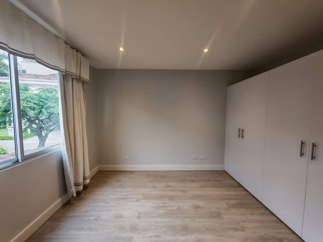 VENTA DE CASA ESQUINERA EN CONDOMINIO EN ESCAZU, JABONCILLOS  - Imagen 17