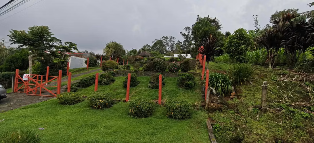 Espectacular Lote con encanto natural en concepción de San Isidro de Heredia - Imagen 6