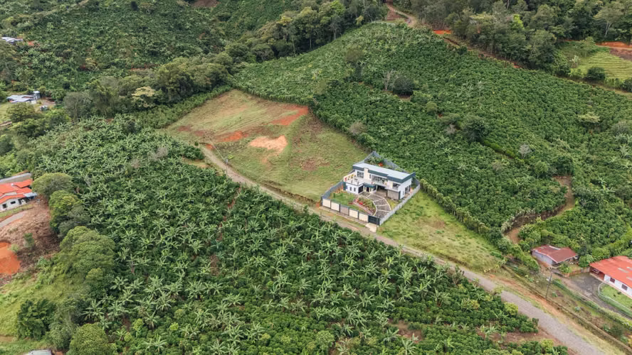 Lote de 1.235 m² con Vistas al Pueblo – Santa María de Dota - Imagen 7