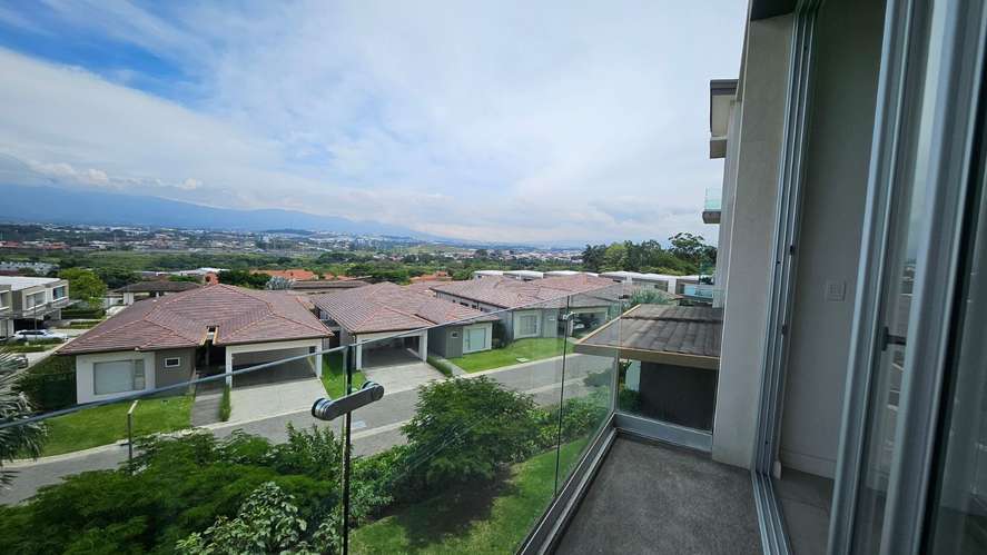 Apartamento En Venta Premium en Escazú | 2 Habitaciones y 2 Parqueos y Balcón condominio DUKANA KSO - Imagen 12